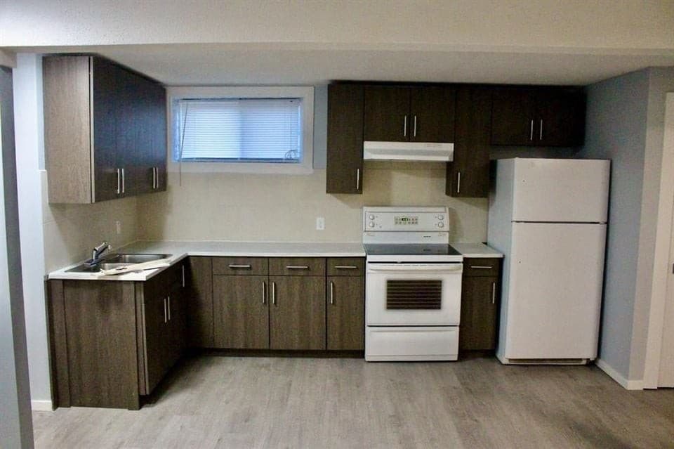 Falconridge Place: basement kitchen